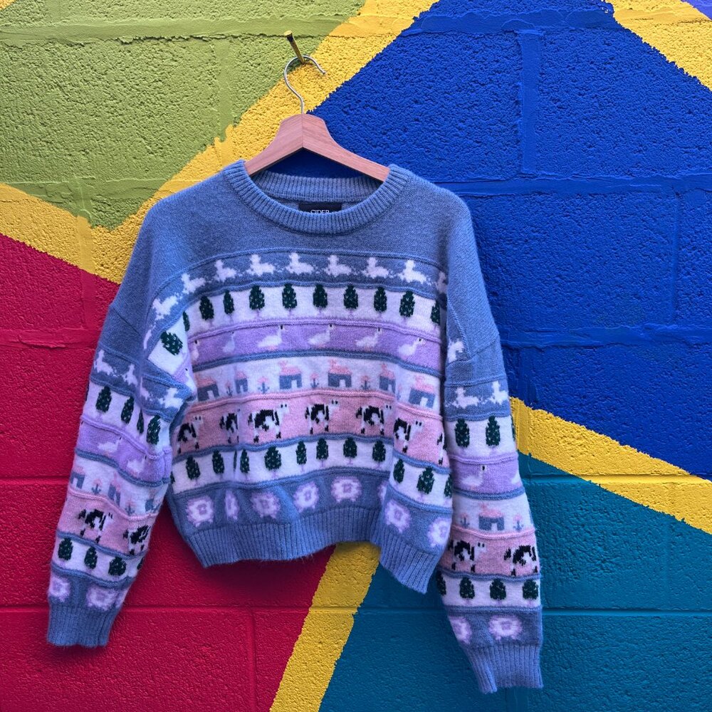 adorable CIDER blue sweater EUC animals Size LARGE